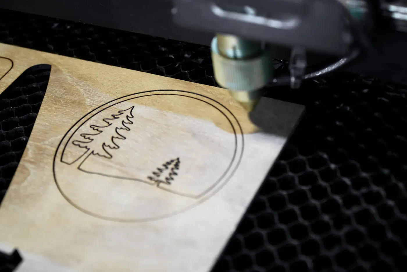 [FLUX] FLUX laser cutting and engraving Christmas decoration
