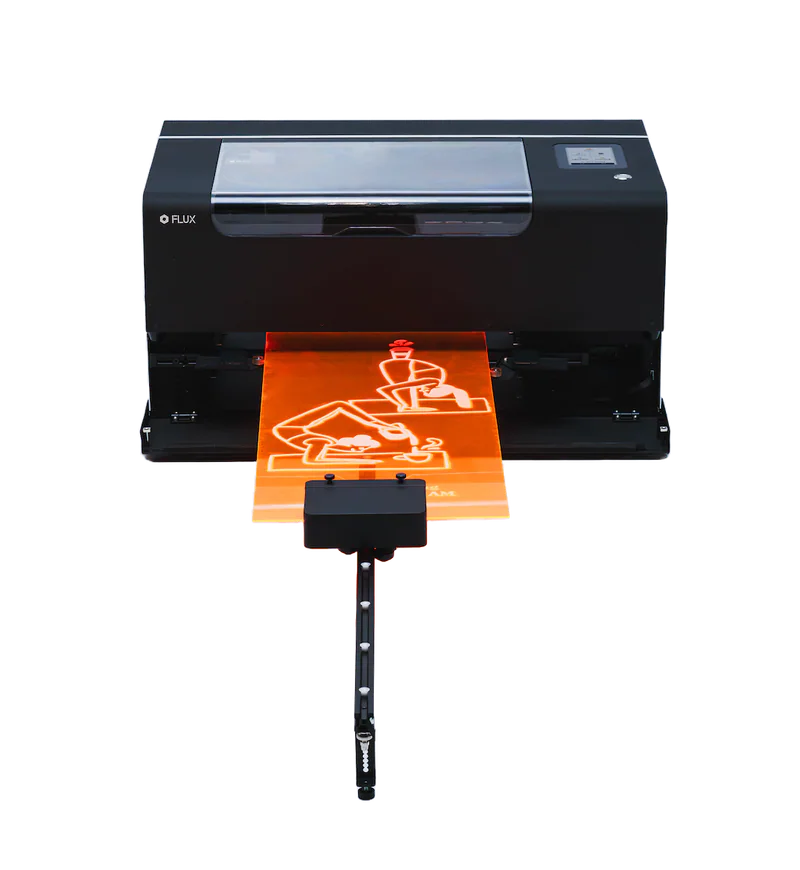 自動送料モジュールで長尺素材を加工するbeamo II